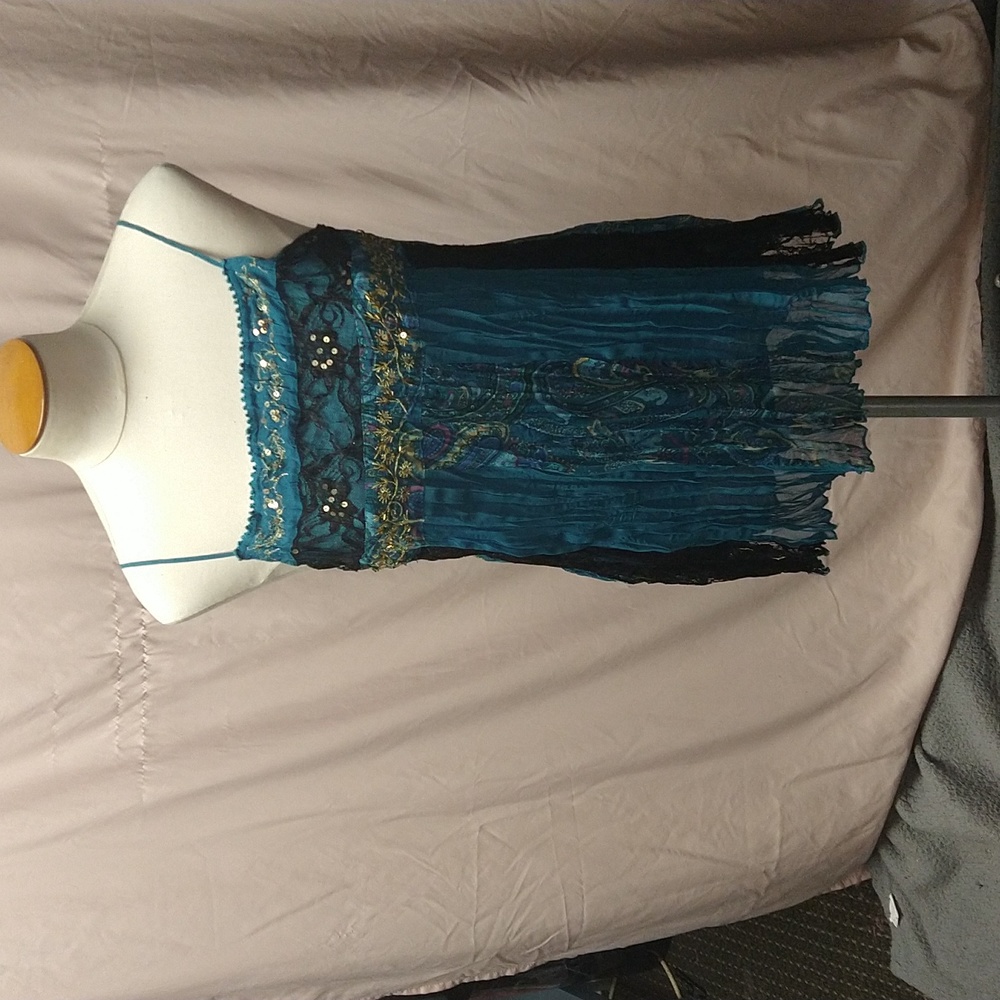 At last women's size large top.
